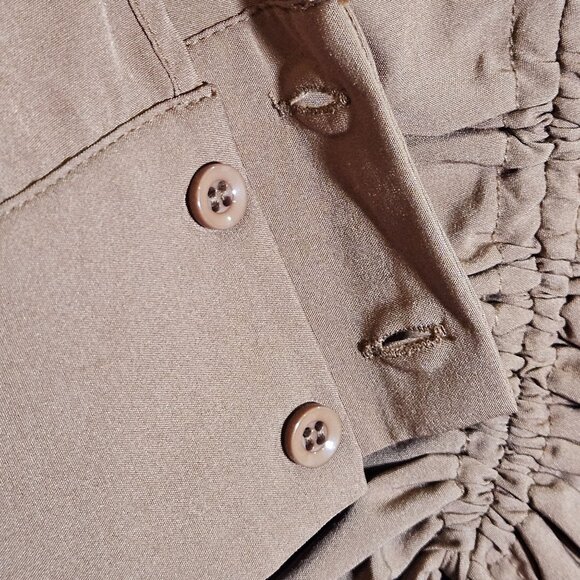 Milk & Honey Ruched Front Long Sleeve Blouse Button Cuffs XL Brown Polyester - Picture 7 of 12